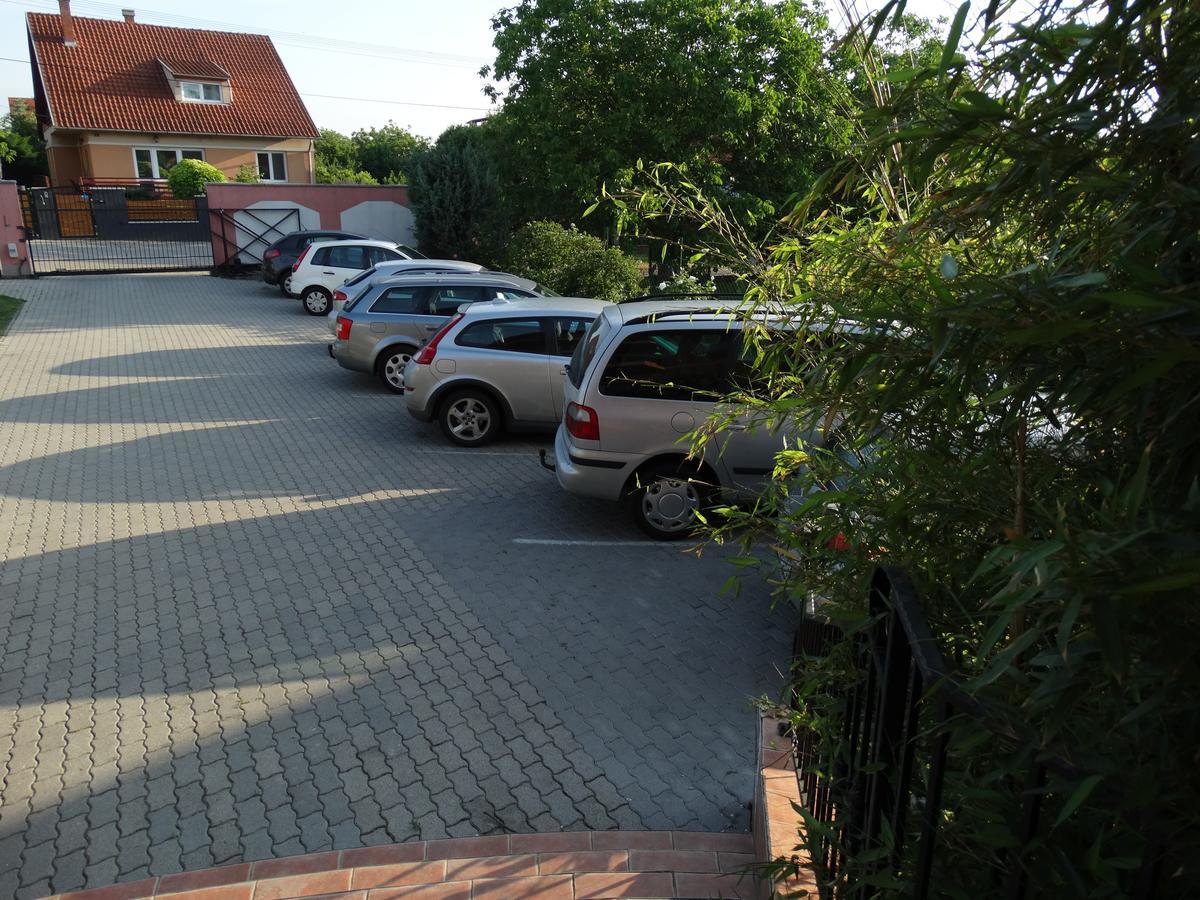 Budai Panzio Alba Regalǎ Exterior foto
